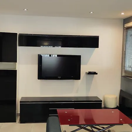 Meuble 27 M² Nimes